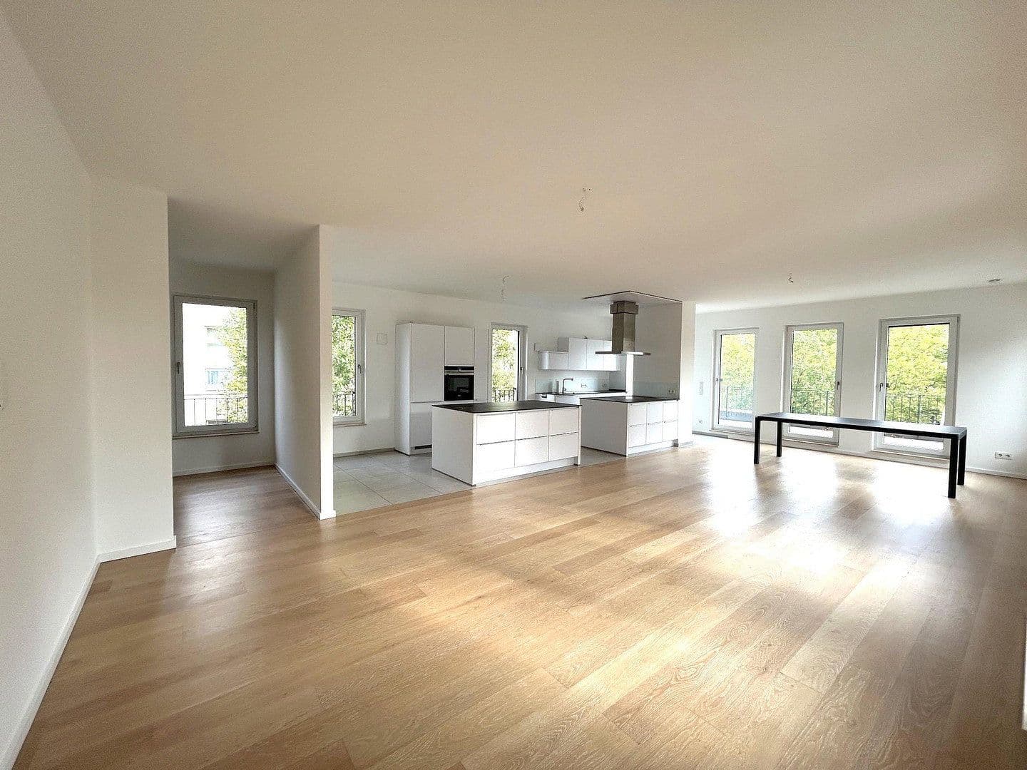 Pronájem bytu 3+1 143 m², Hegelallee 25, Potsdam, Braniborsko Pronájem bytu 3+1 143 m², Hegelallee 25, Potsdam, Braniborsko