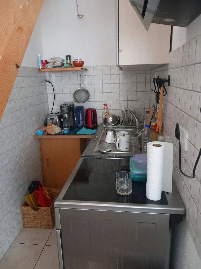 Pronájem bytu 2+1 70 m², Düsseldorf, Severní Porýní-Vestfálsko Pronájem bytu 2+1 70 m², Düsseldorf, Severní Porýní-Vestfálsko
