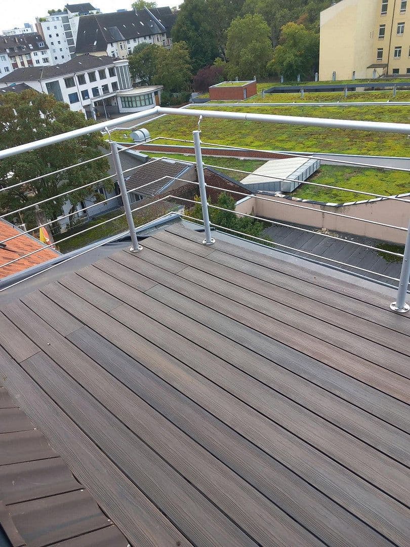 Pronájem bytu 2+1 70 m², Düsseldorf, Severní Porýní-Vestfálsko Pronájem bytu 2+1 70 m², Düsseldorf, Severní Porýní-Vestfálsko