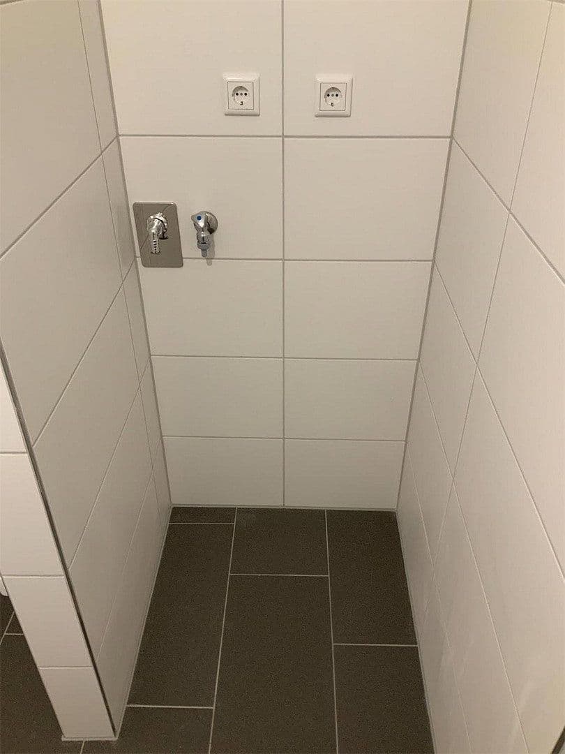 Pronájem bytu 1+1 39 m², Goerdelerstraße 33, Offenbach, Hessen Pronájem bytu 1+1 39 m², Goerdelerstraße 33, Offenbach, Hessen