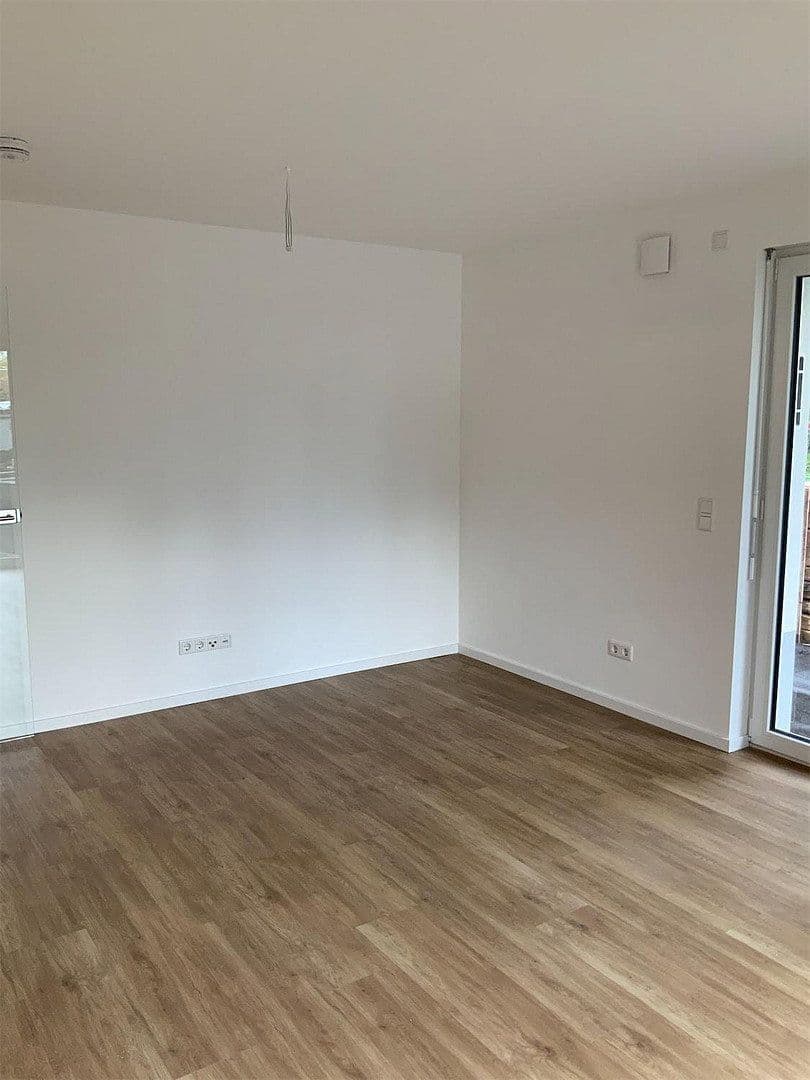 Pronájem bytu 1+1 39 m², Goerdelerstraße 33, Offenbach, Hessen Pronájem bytu 1+1 39 m², Goerdelerstraße 33, Offenbach, Hessen