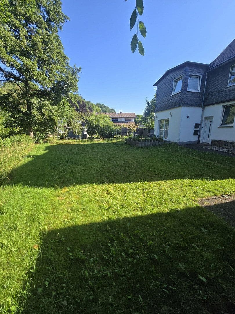 Prodej domu 218 m², pozemek 400 m², Winterberg, Severní Porýní-Vestfálsko Prodej domu 218 m², pozemek 400 m², Winterberg, Severní Porýní-Vestfálsko
