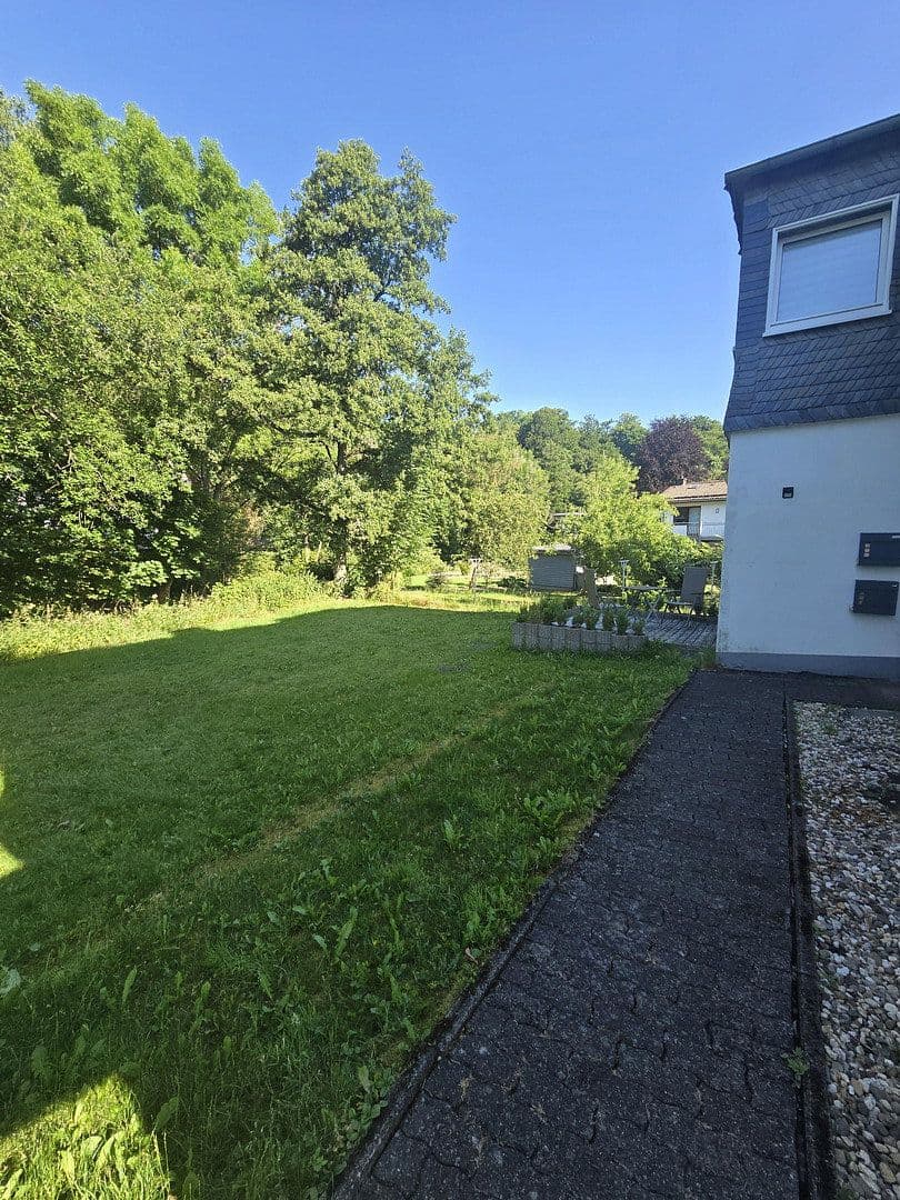 Prodej domu 218 m², pozemek 400 m², Winterberg, Severní Porýní-Vestfálsko Prodej domu 218 m², pozemek 400 m², Winterberg, Severní Porýní-Vestfálsko