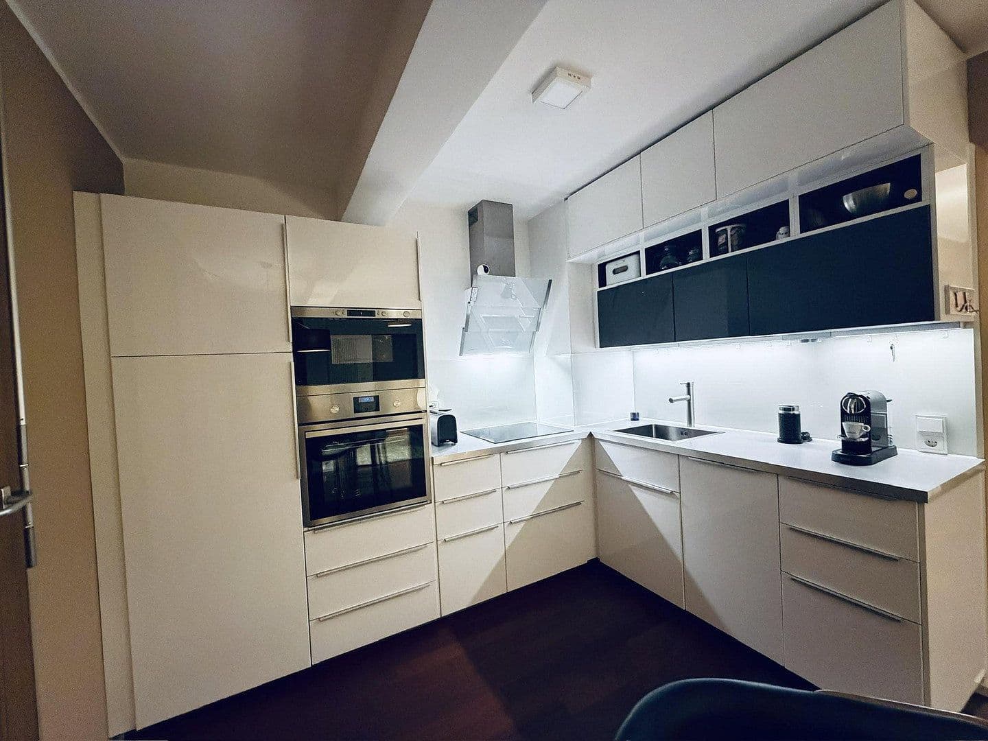 Prodej bytu 2+1 61 m², Sigridstr. 15, Berlin, Berlín Prodej bytu 2+1 61 m², Sigridstr. 15, Berlin, Berlín