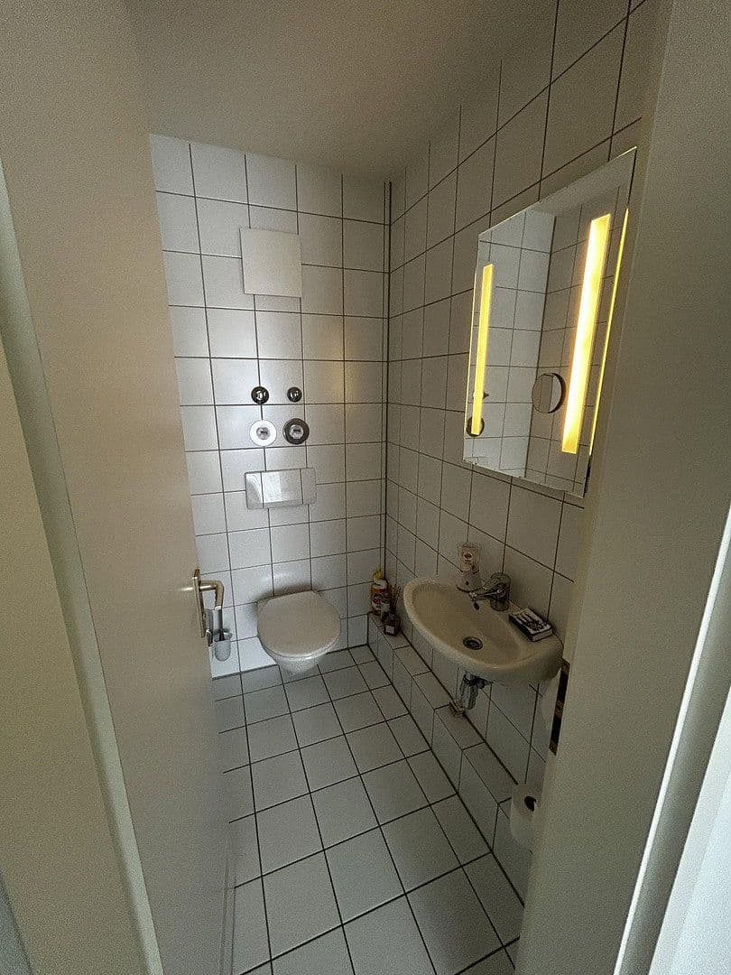 Prodej bytu 3+kk 102 m², Stuttgart, Bádensko-Württembersko Prodej bytu 3+kk 102 m², Stuttgart, Bádensko-Württembersko
