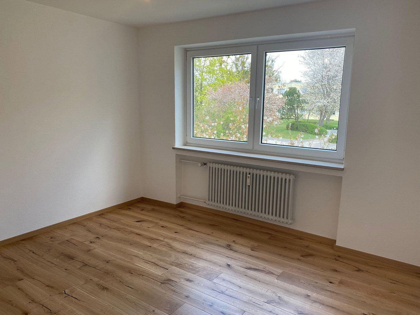 Pronájem bytu 2+1 59 m², Meisenweg 15, Germering, Bavorsko Pronájem bytu 2+1 59 m², Meisenweg 15, Germering, Bavorsko