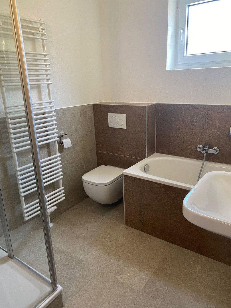 Pronájem bytu 2+1 59 m², Meisenweg 15, Germering, Bavorsko Pronájem bytu 2+1 59 m², Meisenweg 15, Germering, Bavorsko