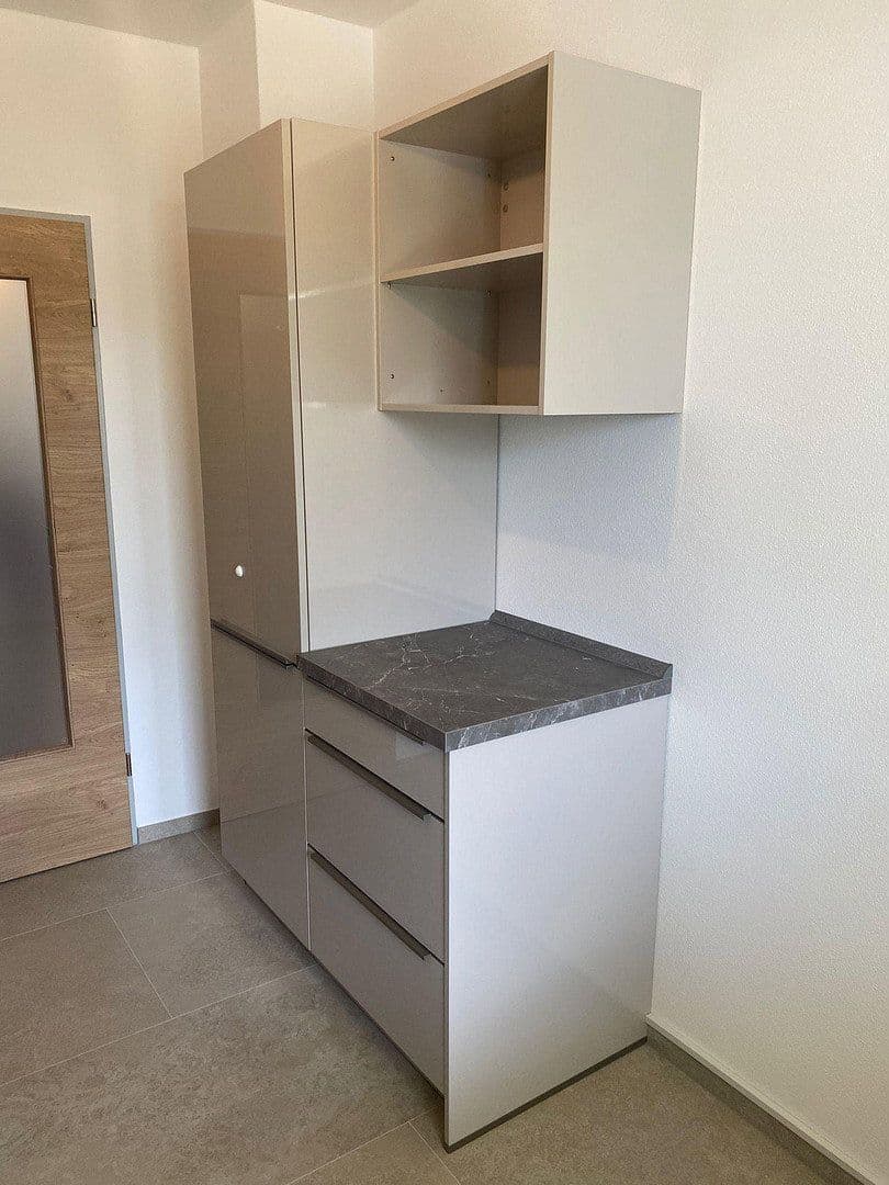 Pronájem bytu 2+1 59 m², Meisenweg 15, Germering, Bavorsko Pronájem bytu 2+1 59 m², Meisenweg 15, Germering, Bavorsko
