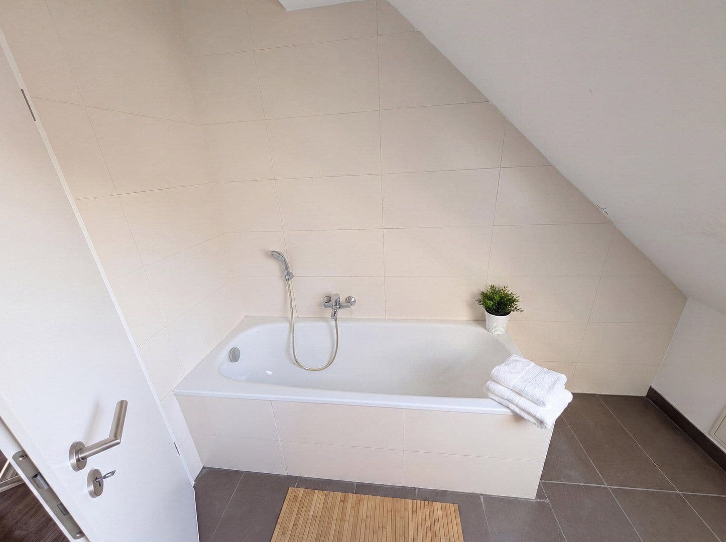 Pronájem bytu 2+1 54 m², Ahrensfelde, Braniborsko Pronájem bytu 2+1 54 m², Ahrensfelde, Braniborsko