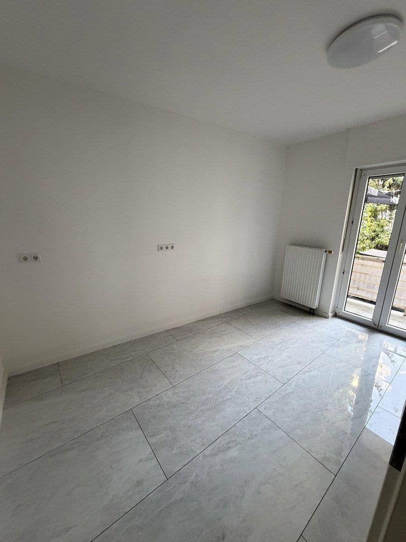 Pronájem bytu 4+1 70 m², Kirchstr. 46, Neustadt an der Weinstraße, Porýní-Falc Pronájem bytu 4+1 70 m², Kirchstr. 46, Neustadt an der Weinstraße, Porýní-Falc