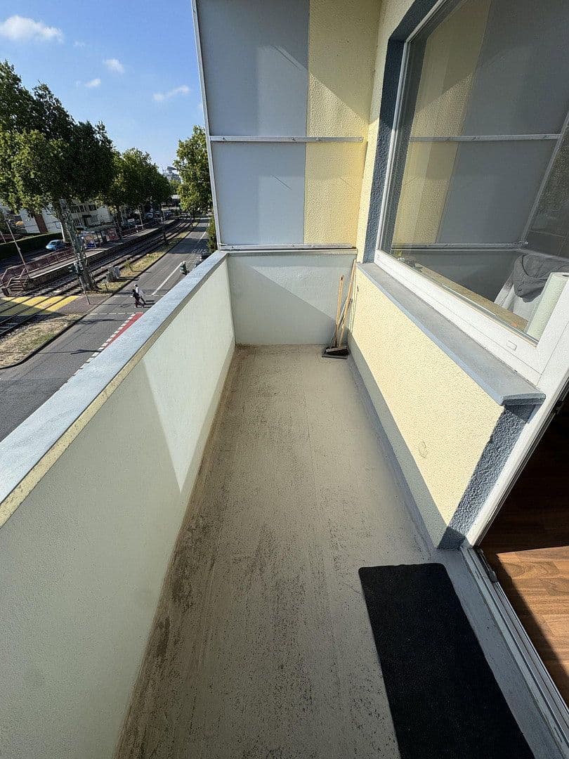 Pronájem bytu 2+1 62 m², Am Hohen Weg 30, Frankfurt am Main, Hessen Pronájem bytu 2+1 62 m², Am Hohen Weg 30, Frankfurt am Main, Hessen