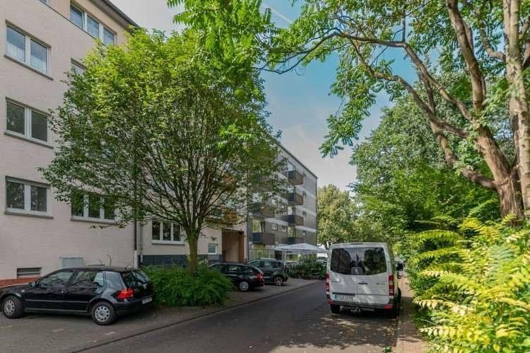 Pronájem bytu 1+1 33 m², Festeburgring 2, Frankfurt, Hessen Pronájem bytu 1+1 33 m², Festeburgring 2, Frankfurt, Hessen