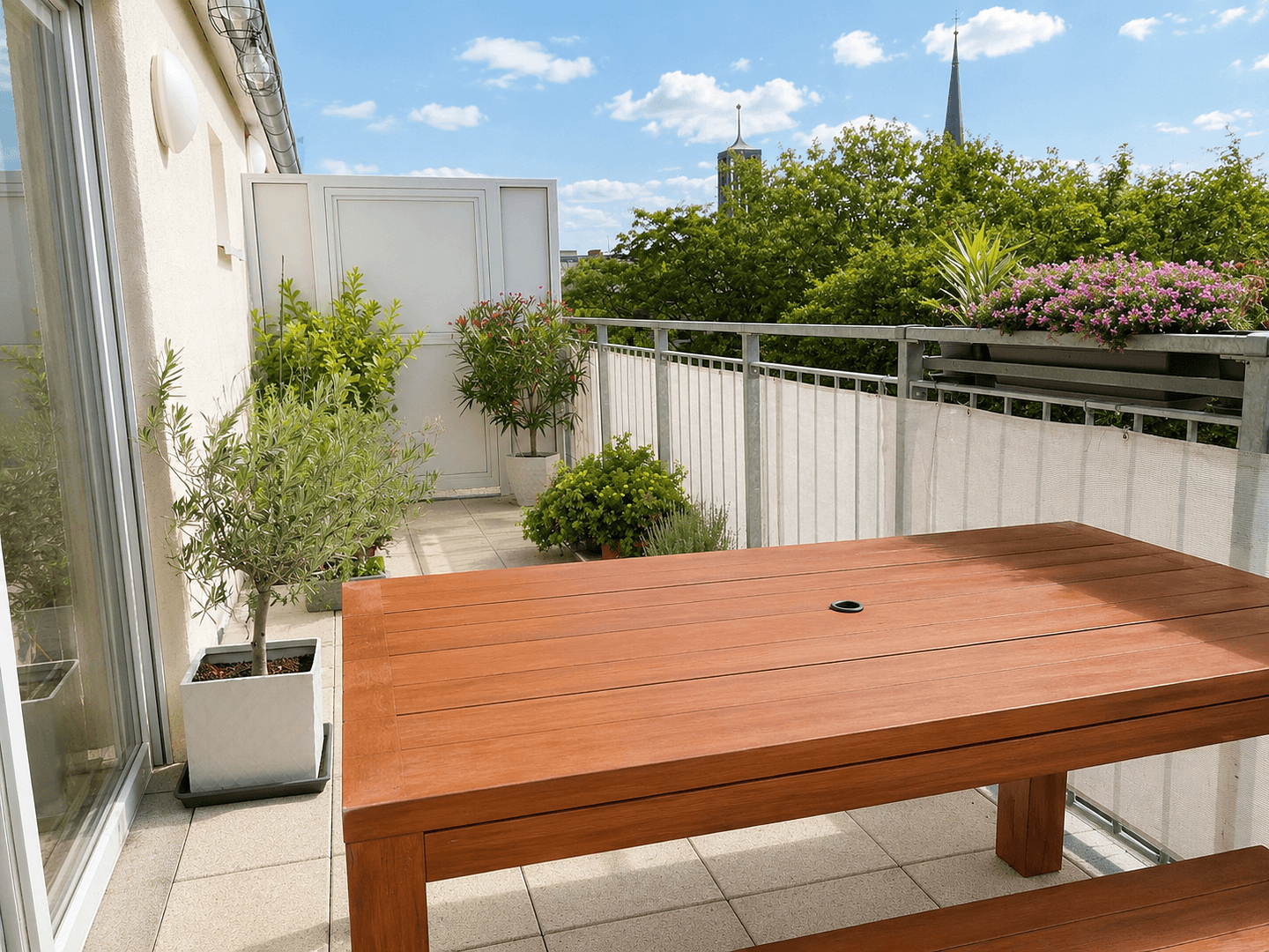Prodej bytu 3+1 74 m², Berlin, Berlín Prodej bytu 3+1 74 m², Berlin, Berlín