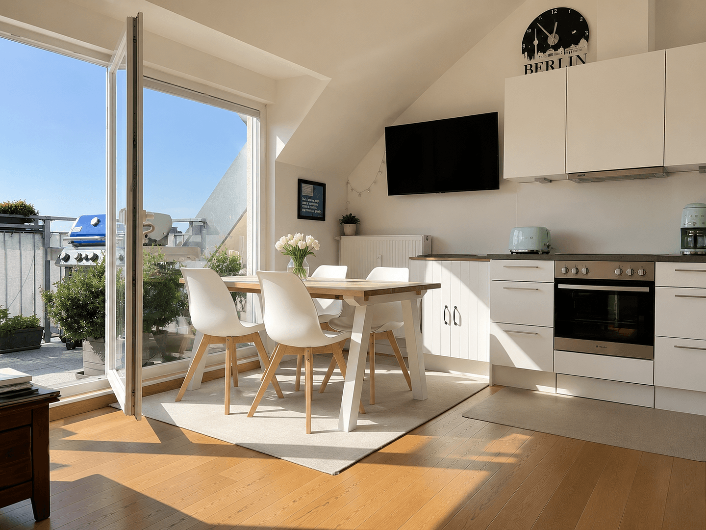 Prodej bytu 3+1 74 m², Berlin, Berlín Prodej bytu 3+1 74 m², Berlin, Berlín