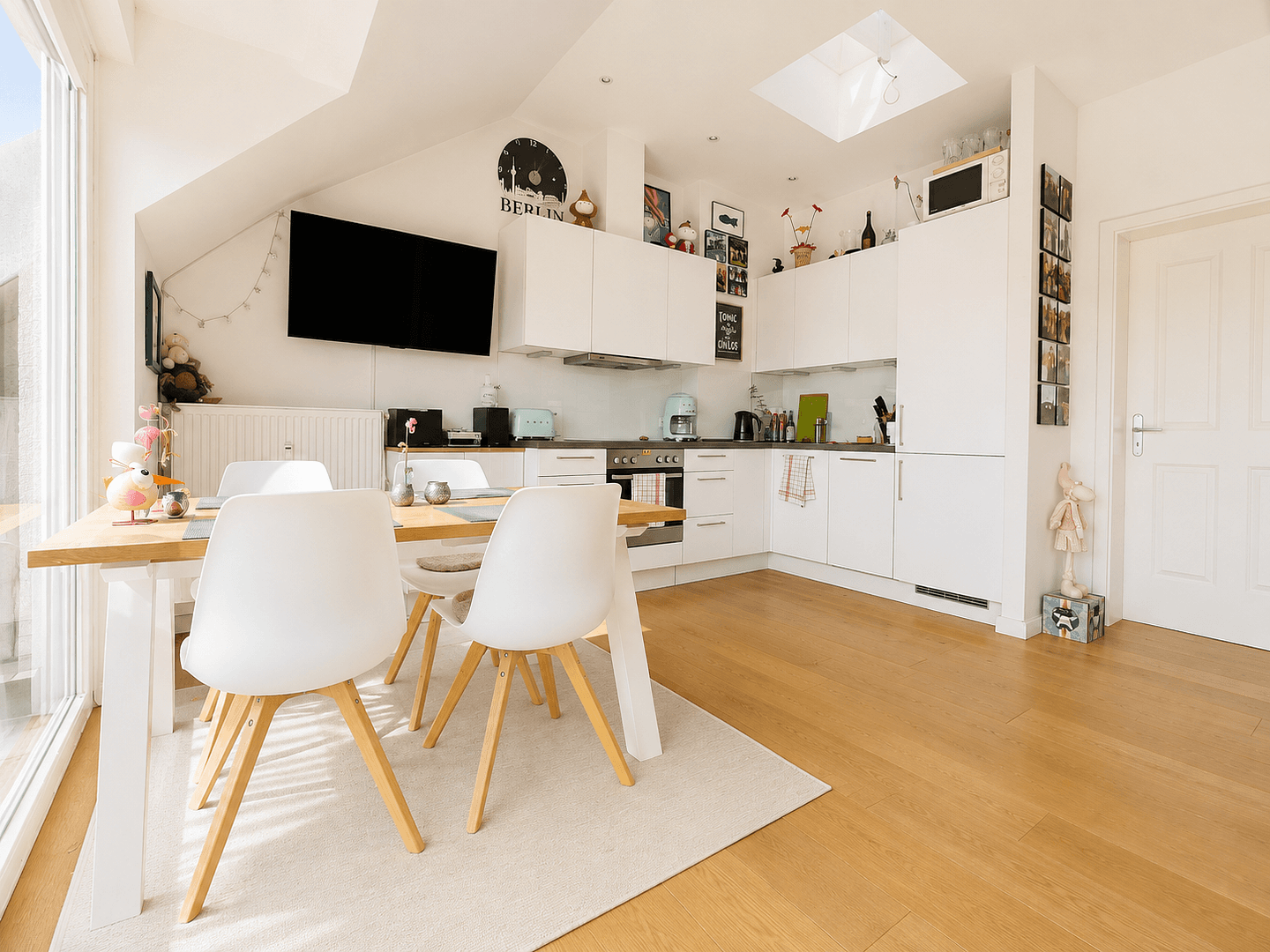 Prodej bytu 3+1 74 m², Berlin, Berlín Prodej bytu 3+1 74 m², Berlin, Berlín