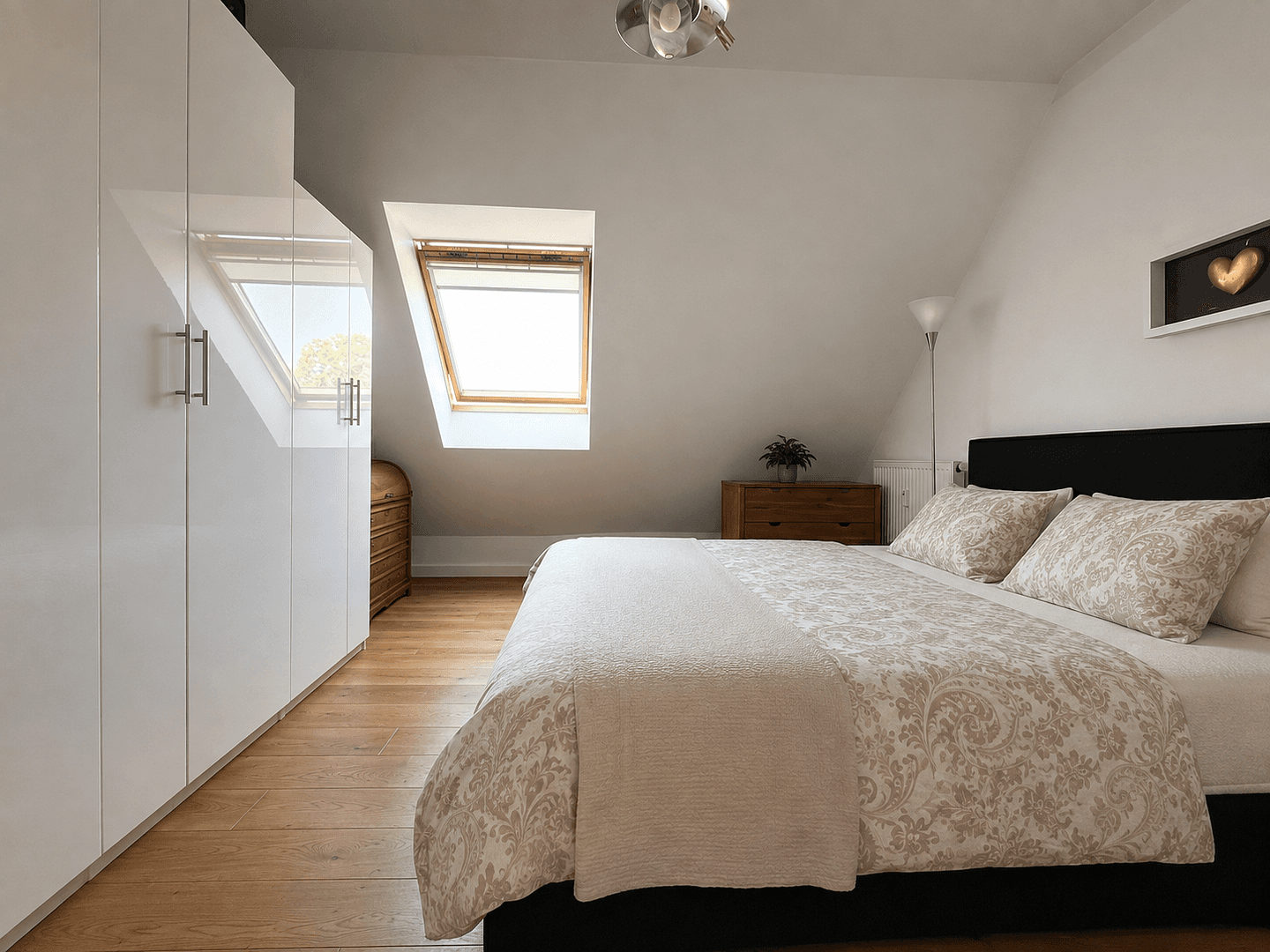 Prodej bytu 3+1 74 m², Berlin, Berlín Prodej bytu 3+1 74 m², Berlin, Berlín