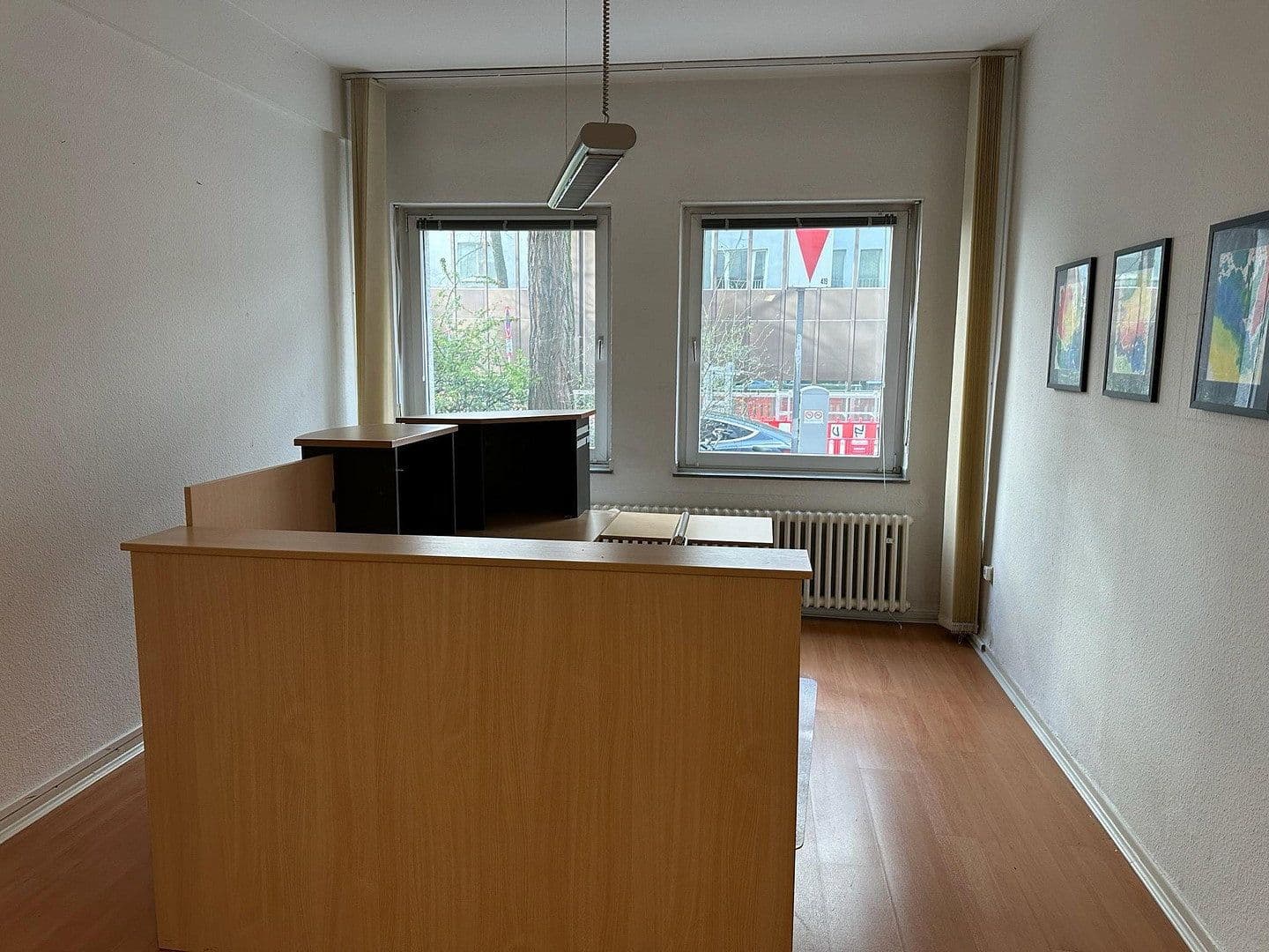 Pronájem kanceláře 70 m², Düsseldorf, Severní Porýní-Vestfálsko Pronájem kanceláře 70 m², Düsseldorf, Severní Porýní-Vestfálsko