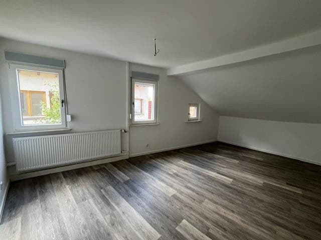 Pronájem bytu 4+1 90 m², Stockstadt am Main, Bavorsko Pronájem bytu 4+1 90 m², Stockstadt am Main, Bavorsko