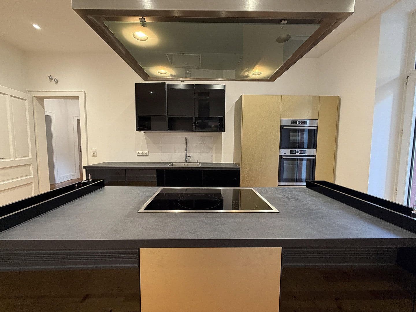 Pronájem bytu 3+1 101 m², Koselstraße 26, Frankfurt am Main, Hessen Pronájem bytu 3+1 101 m², Koselstraße 26, Frankfurt am Main, Hessen