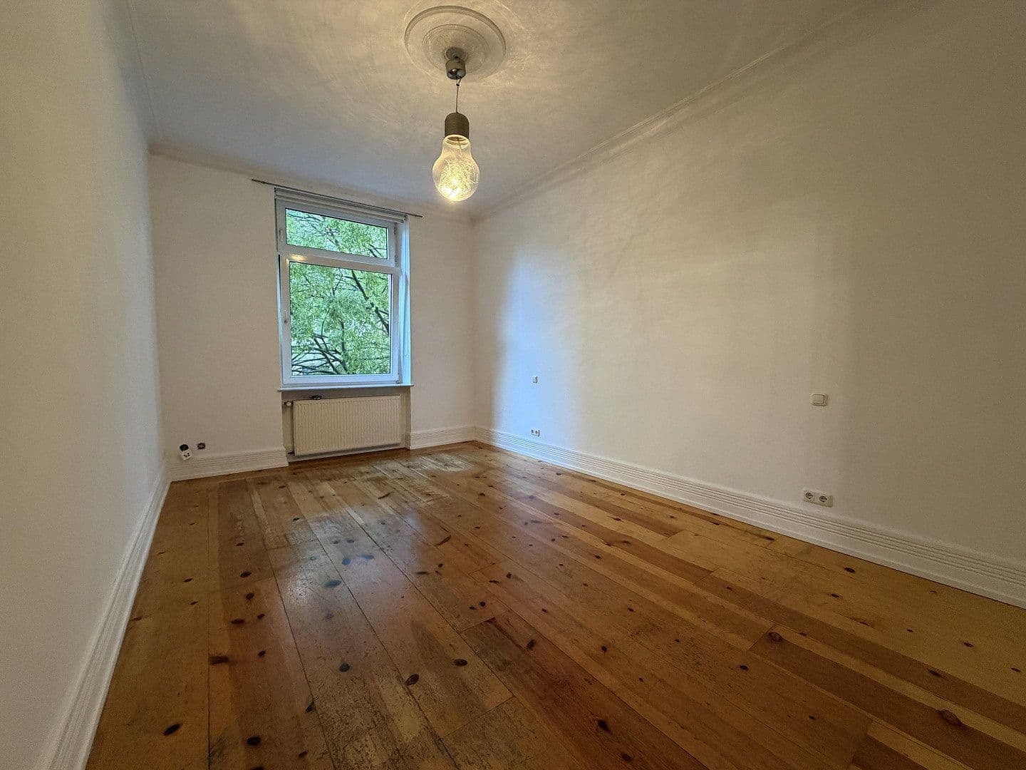 Pronájem bytu 3+1 101 m², Koselstraße 26, Frankfurt am Main, Hessen Pronájem bytu 3+1 101 m², Koselstraße 26, Frankfurt am Main, Hessen