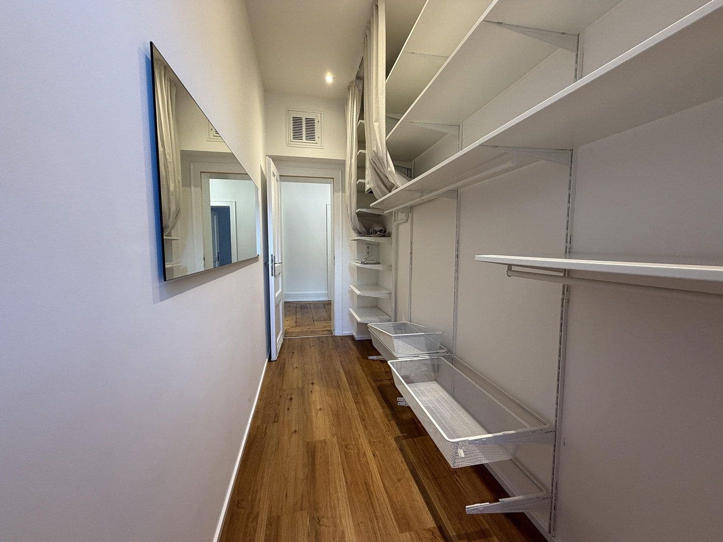Pronájem bytu 3+1 101 m², Koselstraße 26, Frankfurt am Main, Hessen Pronájem bytu 3+1 101 m², Koselstraße 26, Frankfurt am Main, Hessen