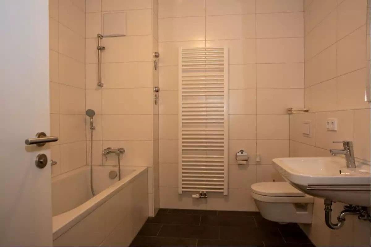 Pronájem bytu 2+1 51 m², Augsburg, Bavorsko Pronájem bytu 2+1 51 m², Augsburg, Bavorsko