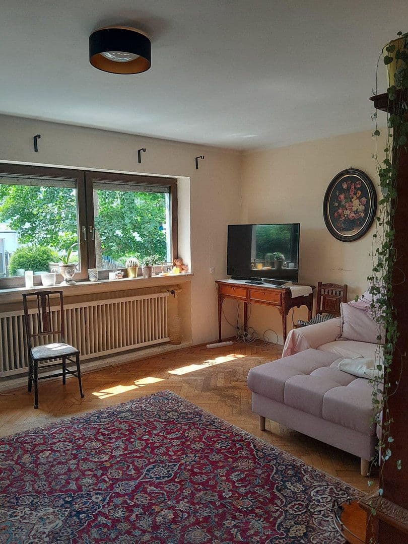 Prodej domu 125 m², pozemek 150 m², Tegernseer Landstraße 282, München, Bavorsko Prodej domu 125 m², pozemek 150 m², Tegernseer Landstraße 282, München, Bavorsko