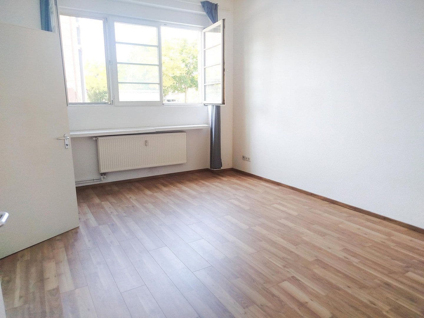 Prodej bytu 3+kk 95 m², Friedrich-Ebert-Straße 40, Mannheim, Bádensko-Württembersko Prodej bytu 3+kk 95 m², Friedrich-Ebert-Straße 40, Mannheim, Bádensko-Württembersko