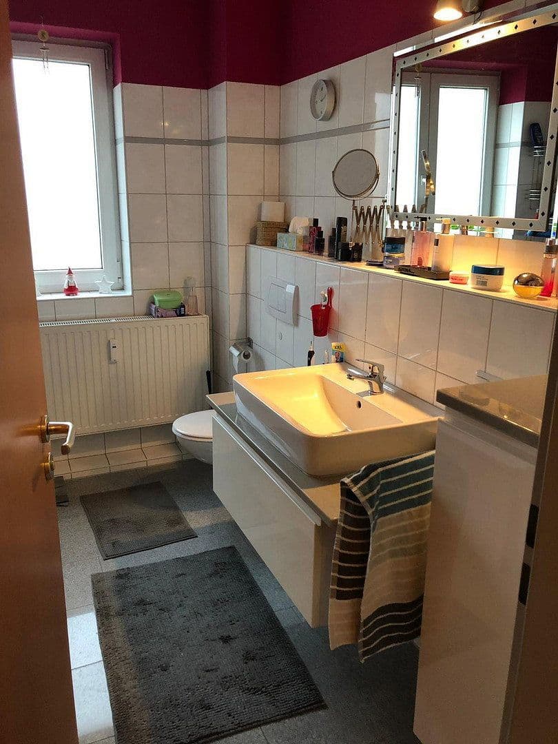 Pronájem bytu 3+1 97 m², Hannover, Dolní Sasko Pronájem bytu 3+1 97 m², Hannover, Dolní Sasko