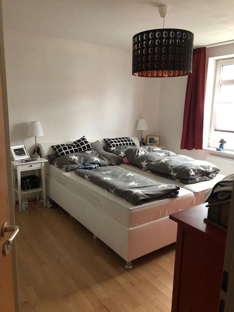 Pronájem bytu 3+1 97 m², Hannover, Dolní Sasko Pronájem bytu 3+1 97 m², Hannover, Dolní Sasko