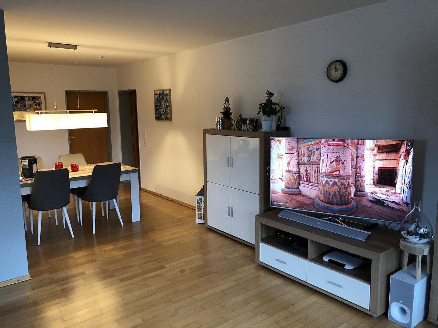 Pronájem bytu 3+1 97 m², Hannover, Dolní Sasko Pronájem bytu 3+1 97 m², Hannover, Dolní Sasko