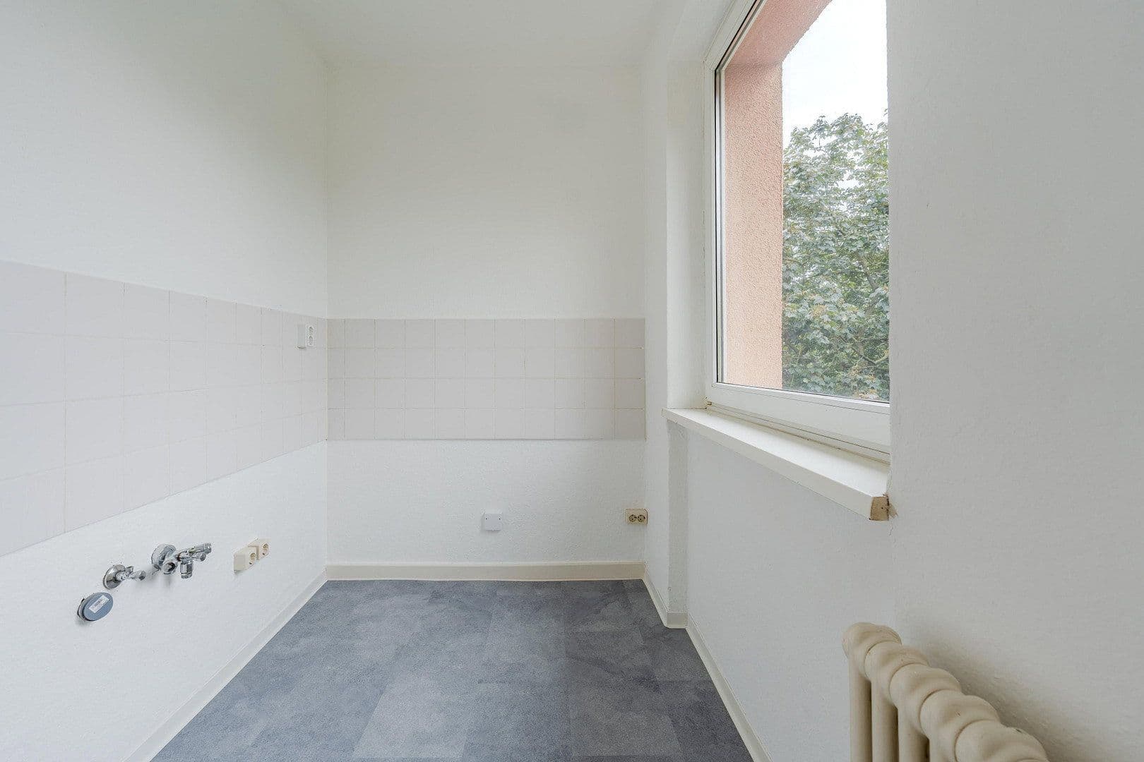 Prodej bytu 2+1 39 m², Storkower Straße 90, Berlin, Berlín Prodej bytu 2+1 39 m², Storkower Straße 90, Berlin, Berlín