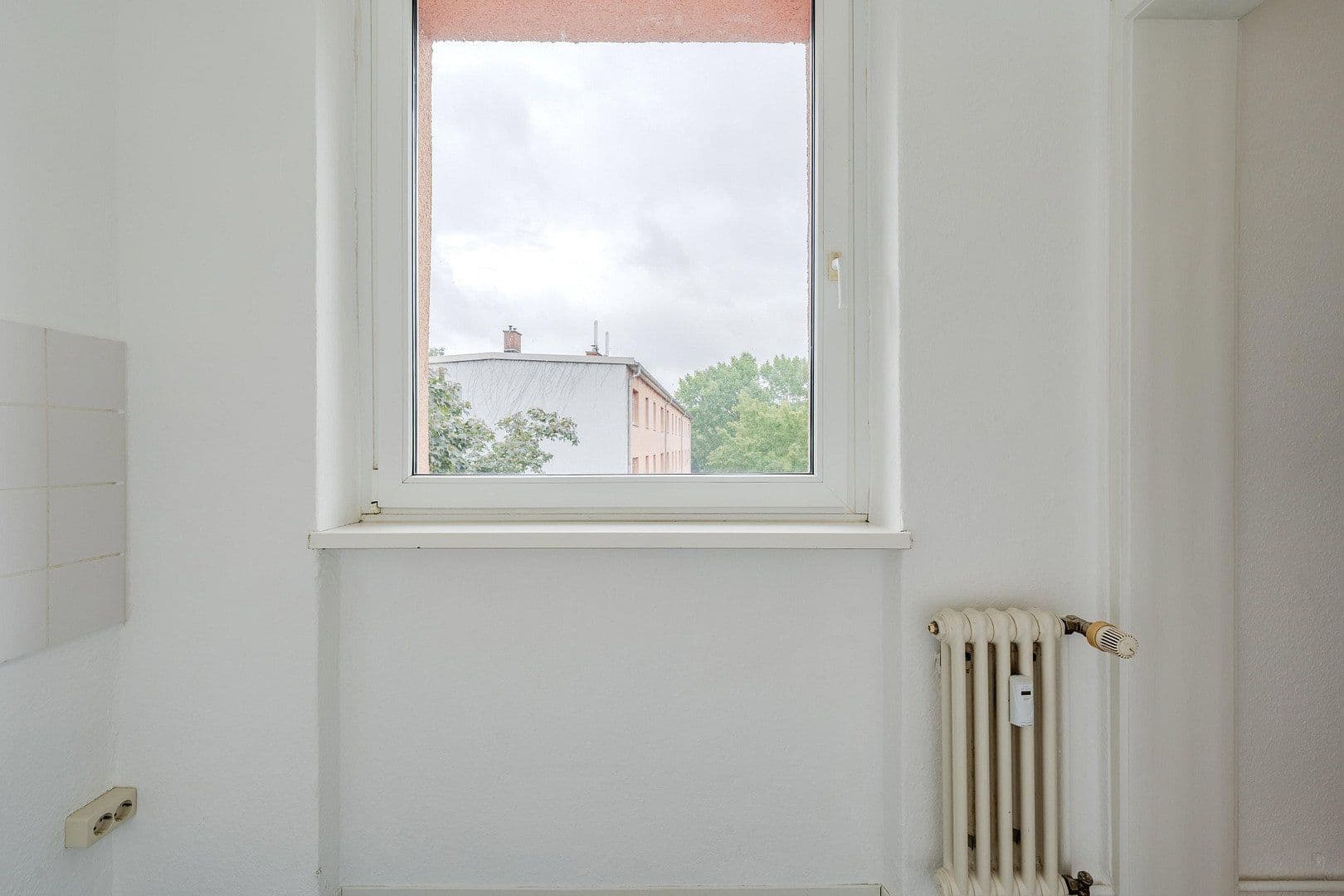Prodej bytu 2+1 39 m², Storkower Straße 90, Berlin, Berlín Prodej bytu 2+1 39 m², Storkower Straße 90, Berlin, Berlín