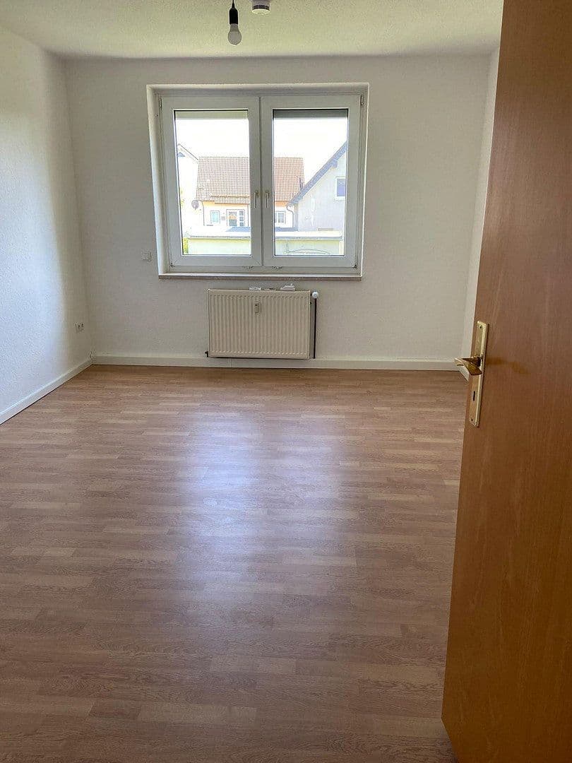 Pronájem bytu 3+1 58 m², Abteisiedlung 23, Oberlungwitz, Sasko Pronájem bytu 3+1 58 m², Abteisiedlung 23, Oberlungwitz, Sasko
