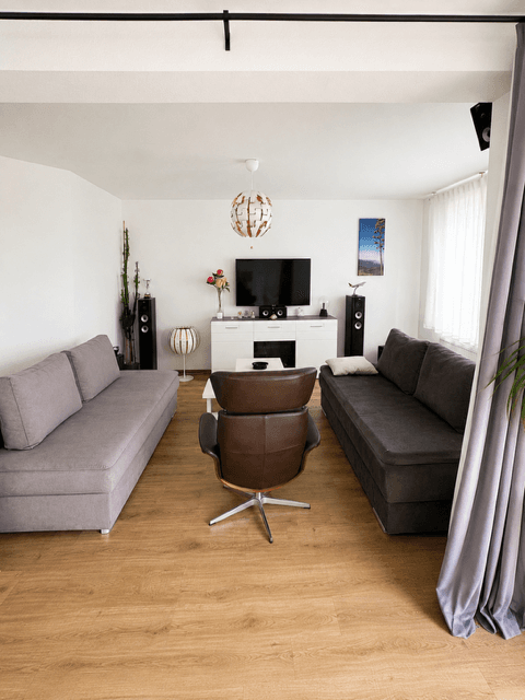 Pronájem bytu 5+1 120 m², Bunsenstraße 84, Böblingen, Bádensko-Württembersko Pronájem bytu 5+1 120 m², Bunsenstraße 84, Böblingen, Bádensko-Württembersko