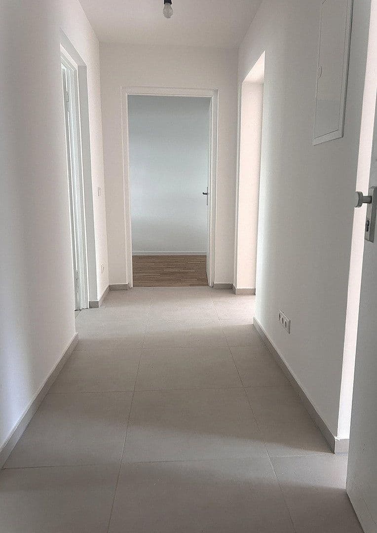 Pronájem bytu 3+1 66 m², Milbertshofenerstr. 26, München, Bavorsko Pronájem bytu 3+1 66 m², Milbertshofenerstr. 26, München, Bavorsko