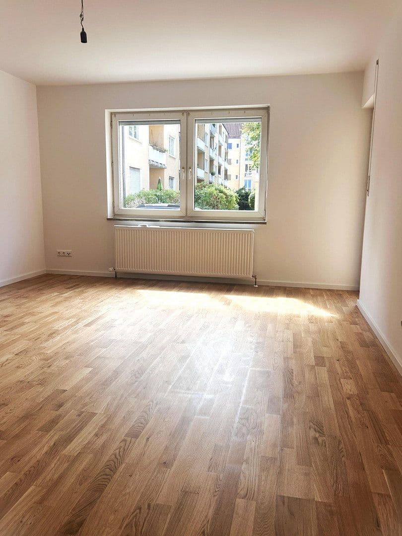 Pronájem bytu 3+1 66 m², Milbertshofenerstr. 26, München, Bavorsko Pronájem bytu 3+1 66 m², Milbertshofenerstr. 26, München, Bavorsko
