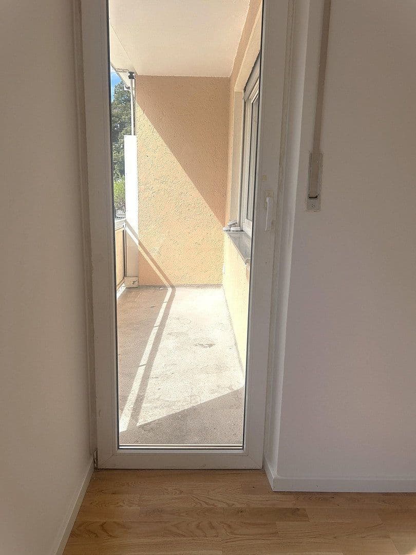 Pronájem bytu 3+1 66 m², Milbertshofenerstr. 26, München, Bavorsko Pronájem bytu 3+1 66 m², Milbertshofenerstr. 26, München, Bavorsko