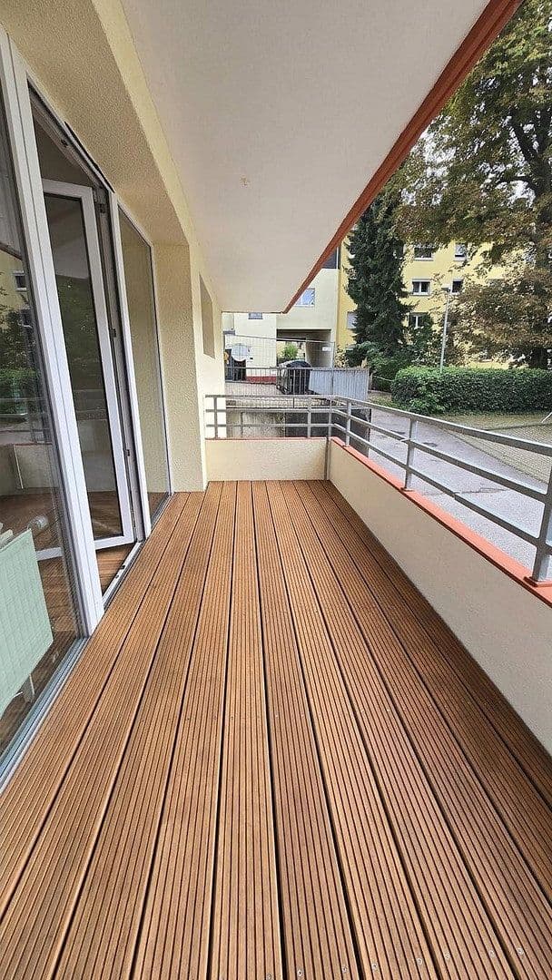 Pronájem bytu 3+1 92 m², Langerfelder Straße 119, Wuppertal, Severní Porýní-Vestfálsko Pronájem bytu 3+1 92 m², Langerfelder Straße 119, Wuppertal, Severní Porýní-Vestfálsko