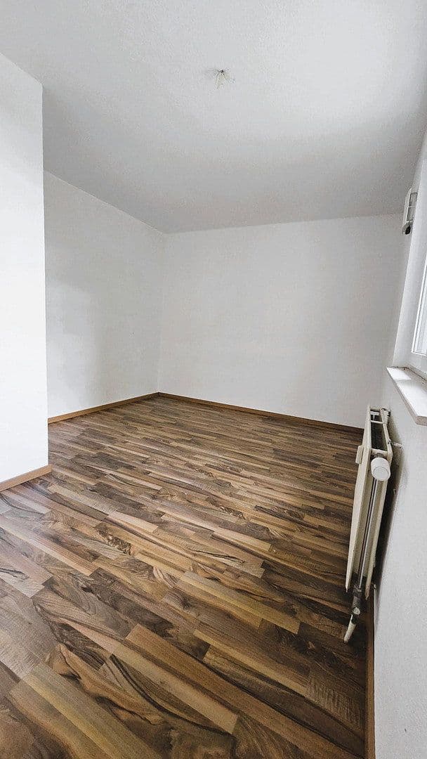 Pronájem bytu 3+1 92 m², Langerfelder Straße 119, Wuppertal, Severní Porýní-Vestfálsko Pronájem bytu 3+1 92 m², Langerfelder Straße 119, Wuppertal, Severní Porýní-Vestfálsko
