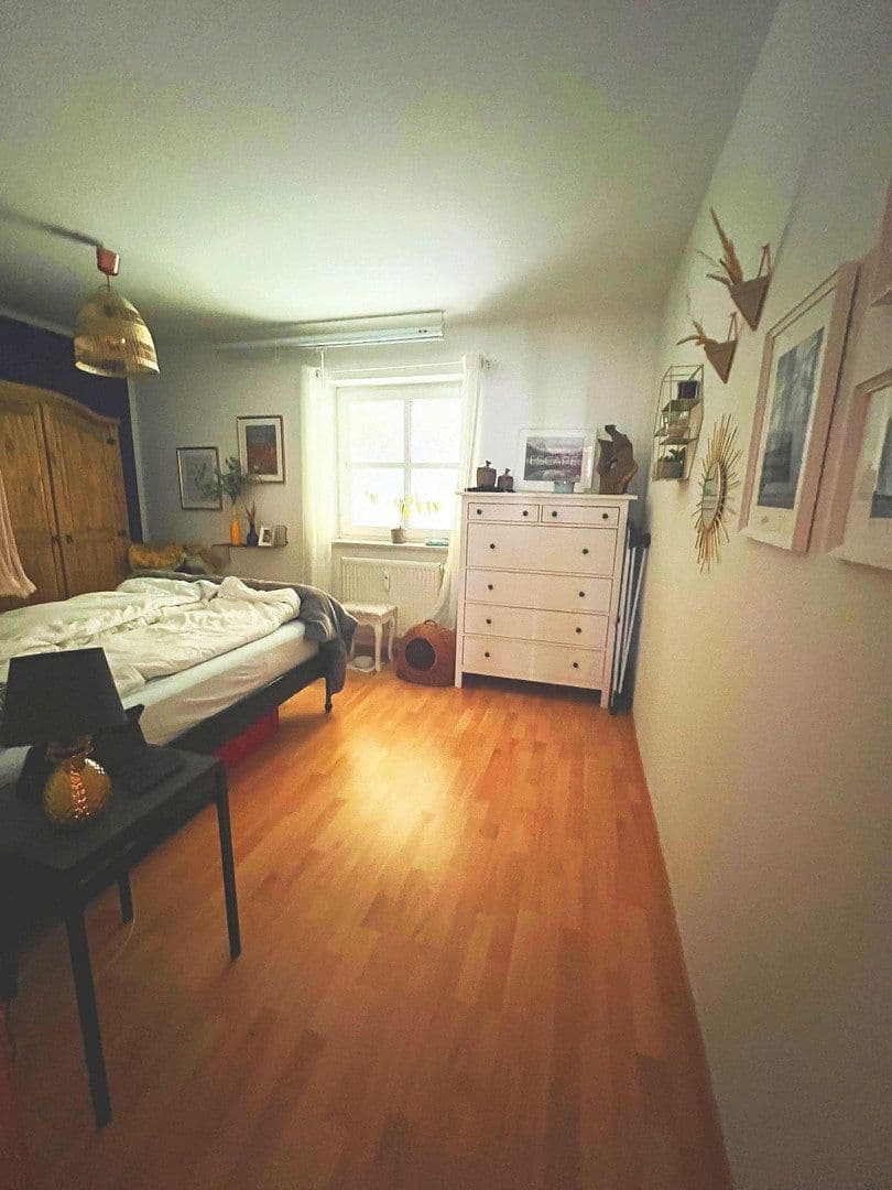 Pronájem bytu 3+1 82 m², Schönherrstraße 17, Chemnitz, Sasko Pronájem bytu 3+1 82 m², Schönherrstraße 17, Chemnitz, Sasko