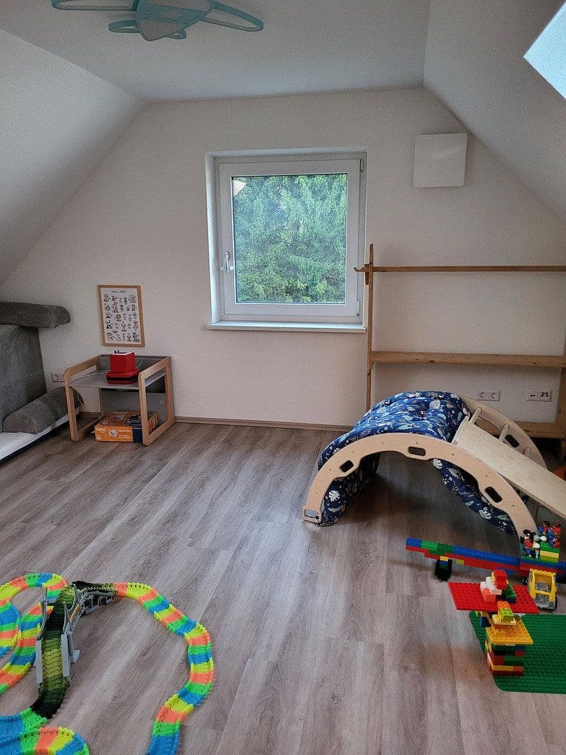 Prodej domu 190 m², pozemek 1.685 m², Sandbergstraße 11, Haldenwang, Bavorsko Prodej domu 190 m², pozemek 1.685 m², Sandbergstraße 11, Haldenwang, Bavorsko