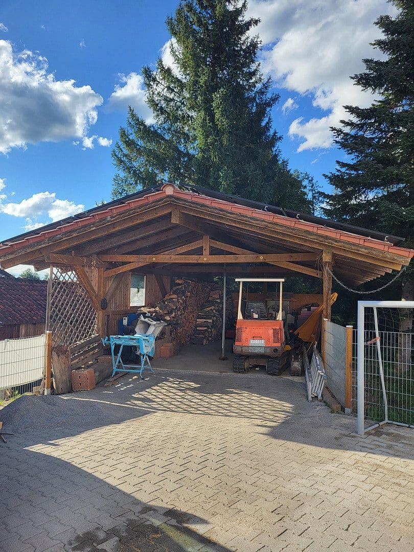 Prodej domu 190 m², pozemek 1.685 m², Sandbergstraße 11, Haldenwang, Bavorsko Prodej domu 190 m², pozemek 1.685 m², Sandbergstraße 11, Haldenwang, Bavorsko
