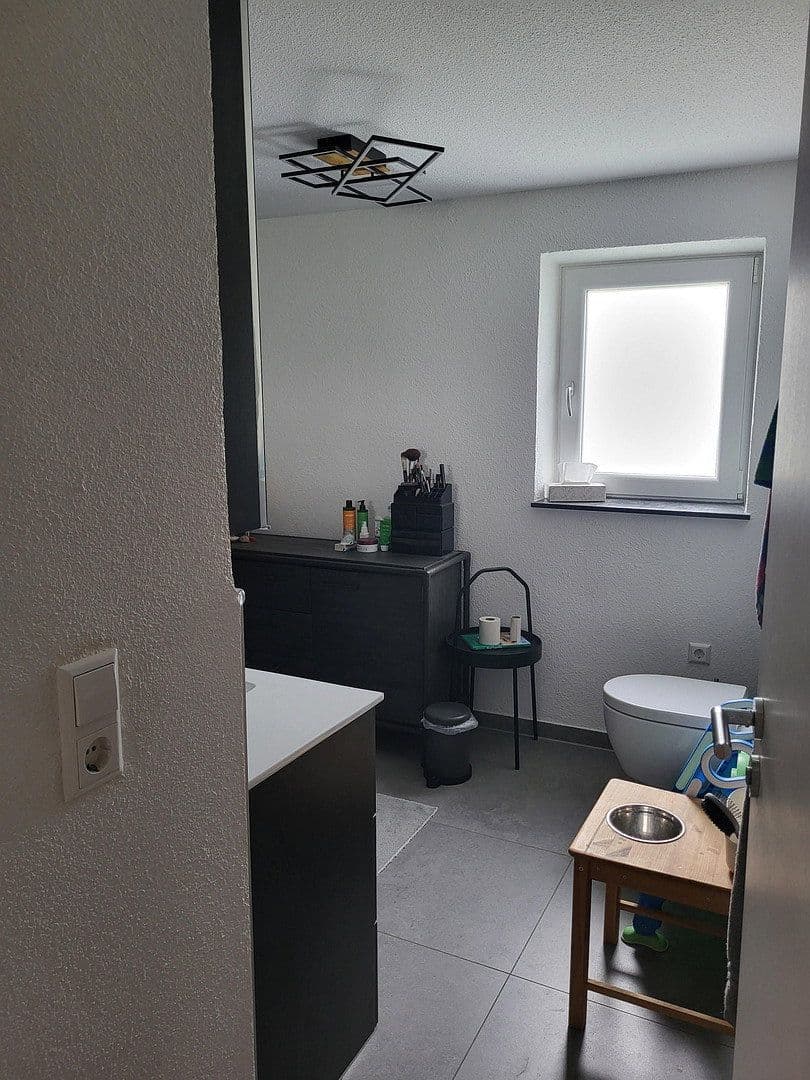Prodej domu 190 m², pozemek 1.685 m², Sandbergstraße 11, Haldenwang, Bavorsko Prodej domu 190 m², pozemek 1.685 m², Sandbergstraße 11, Haldenwang, Bavorsko