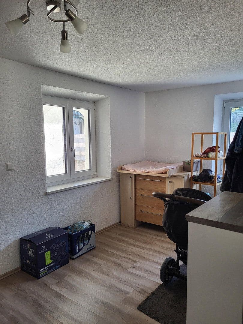 Prodej domu 190 m², pozemek 1.685 m², Sandbergstraße 11, Haldenwang, Bavorsko Prodej domu 190 m², pozemek 1.685 m², Sandbergstraße 11, Haldenwang, Bavorsko