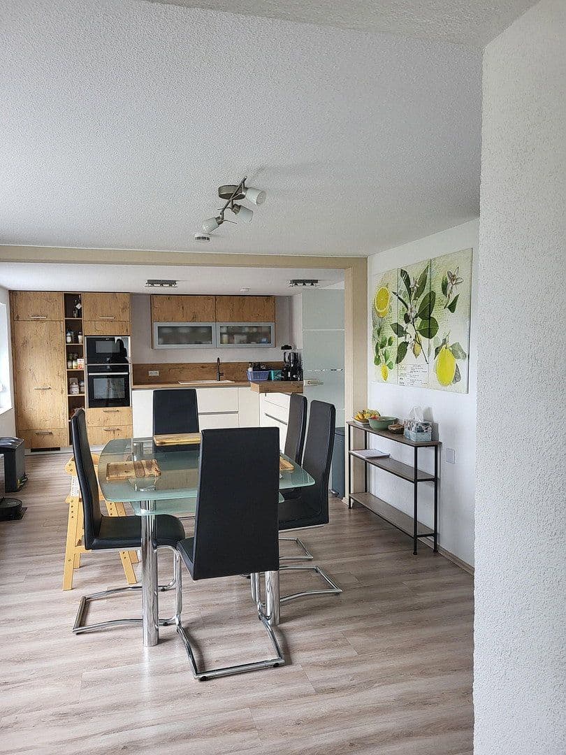 Prodej domu 190 m², pozemek 1.685 m², Sandbergstraße 11, Haldenwang, Bavorsko Prodej domu 190 m², pozemek 1.685 m², Sandbergstraße 11, Haldenwang, Bavorsko