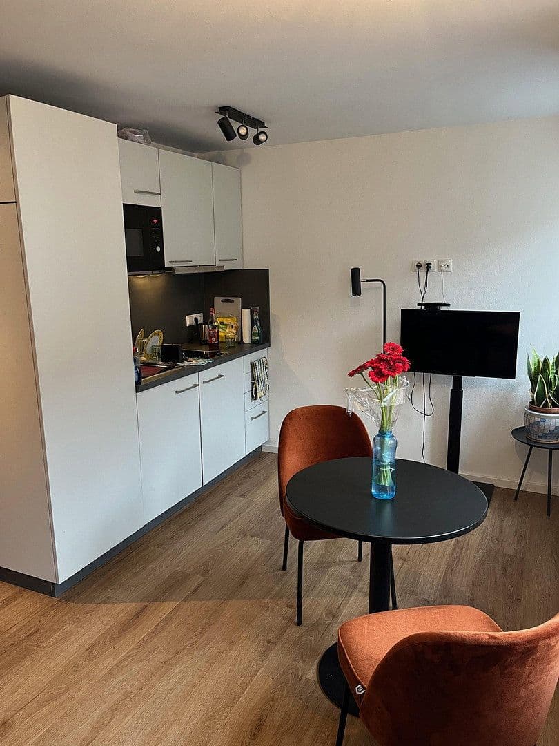 Pronájem bytu 1+1 32 m², Nürnberg, Bavorsko Pronájem bytu 1+1 32 m², Nürnberg, Bavorsko