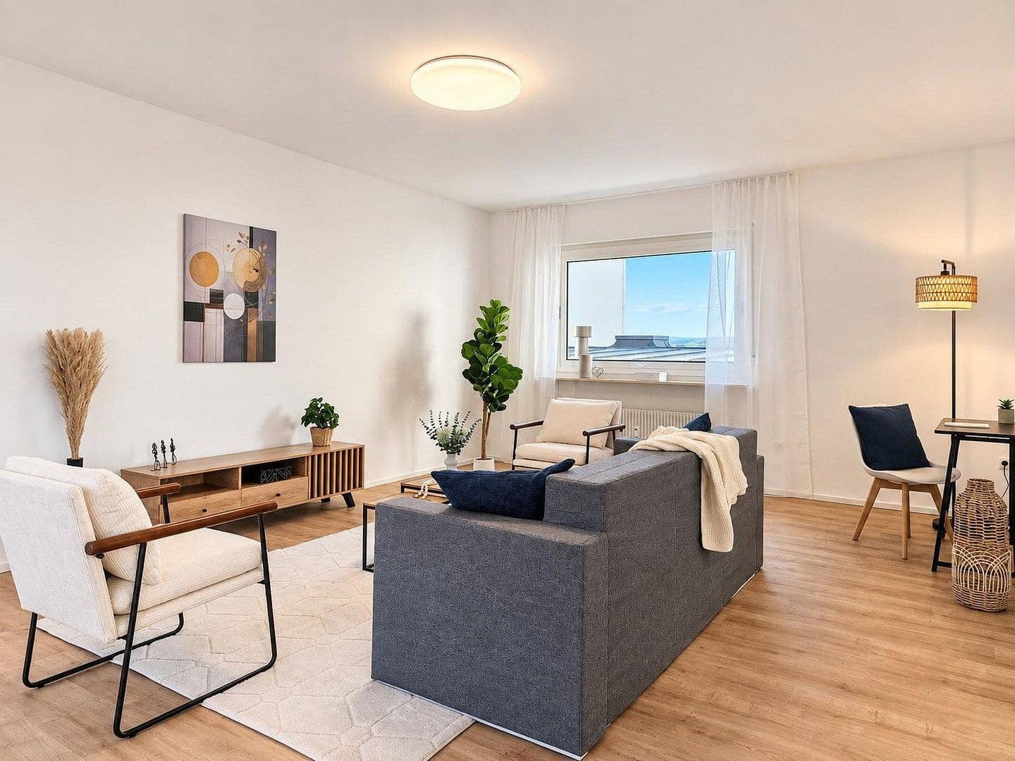 Prodej bytu 3+1 95 m², Sulzbach-Rosenberg, Bavorsko Prodej bytu 3+1 95 m², Sulzbach-Rosenberg, Bavorsko