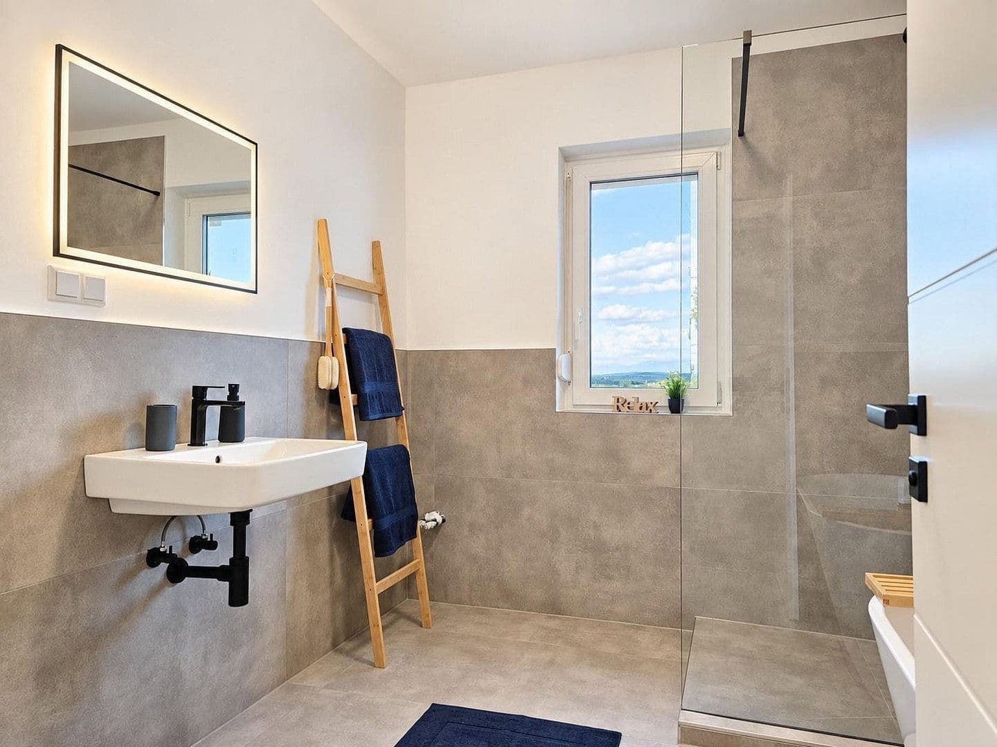 Prodej bytu 3+1 95 m², Sulzbach-Rosenberg, Bavorsko Prodej bytu 3+1 95 m², Sulzbach-Rosenberg, Bavorsko