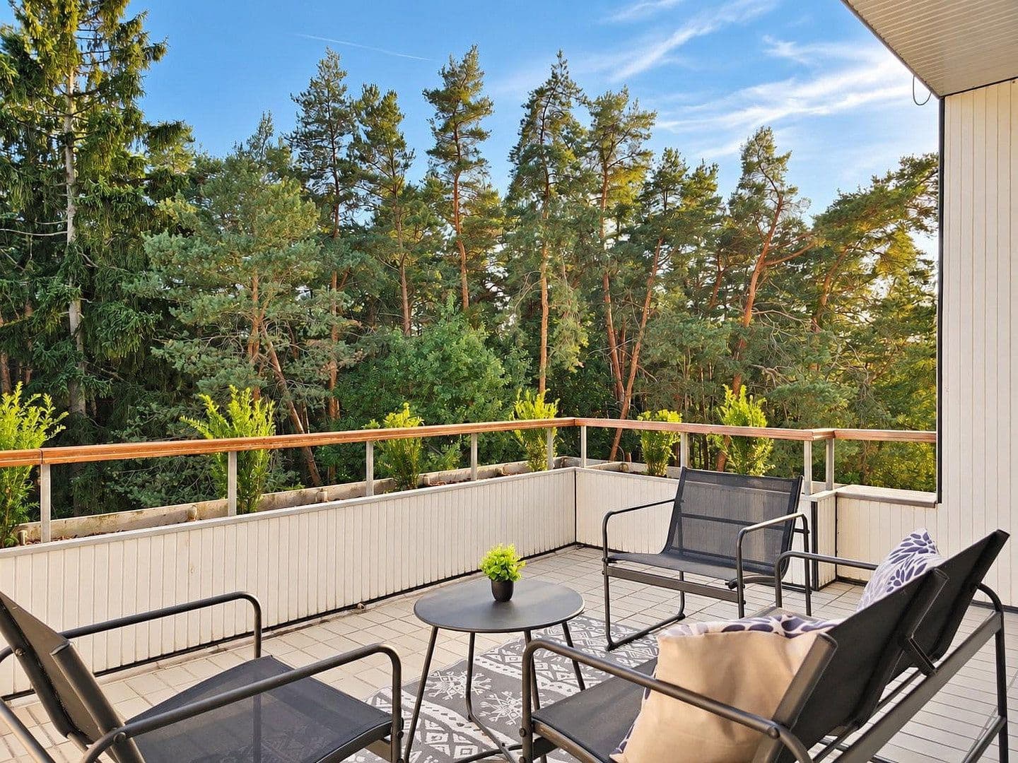 Prodej bytu 3+1 95 m², Sulzbach-Rosenberg, Bavorsko Prodej bytu 3+1 95 m², Sulzbach-Rosenberg, Bavorsko